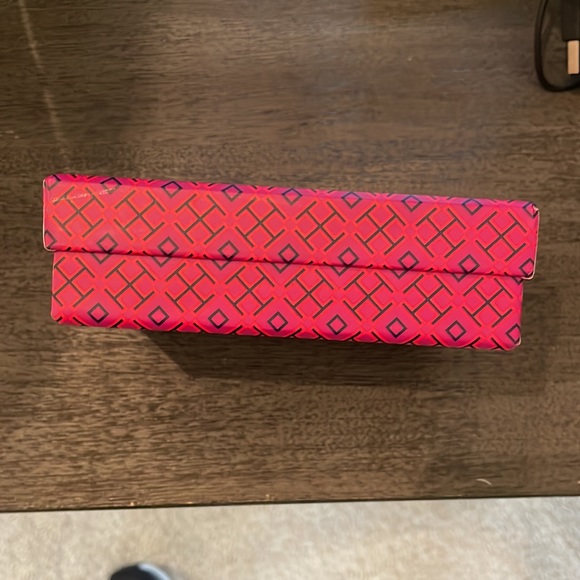 Small Tory Burch gift box - Picture 2 of 5